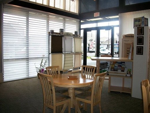 Hunter Douglas Dealer Image